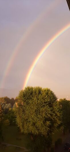 L’arcobaleno riporta il sereno nel cielo di Alessandria. Le vostre [FOTO]