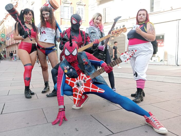 I cosplayer di ALEcomics in Piazzetta della Lega