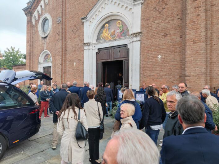 Al quartiere Cristo di Alessandria l’ultimo saluto all’imprenditore Carlo Menabò