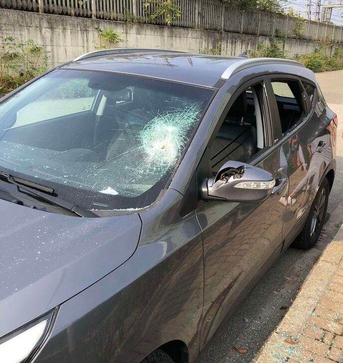 Tre auto vandalizzate in via Vecchia Torino ad Alessandria: indaga la Polizia