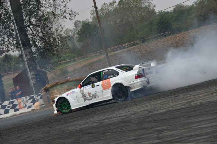 Grande successo per il Memorial Zucconi a Bassignana, tra rally, drifting, motocross e solidarietà