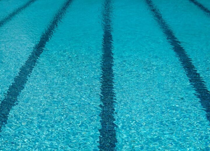 Malore in piscina: muore 76enne a Rivanazzano