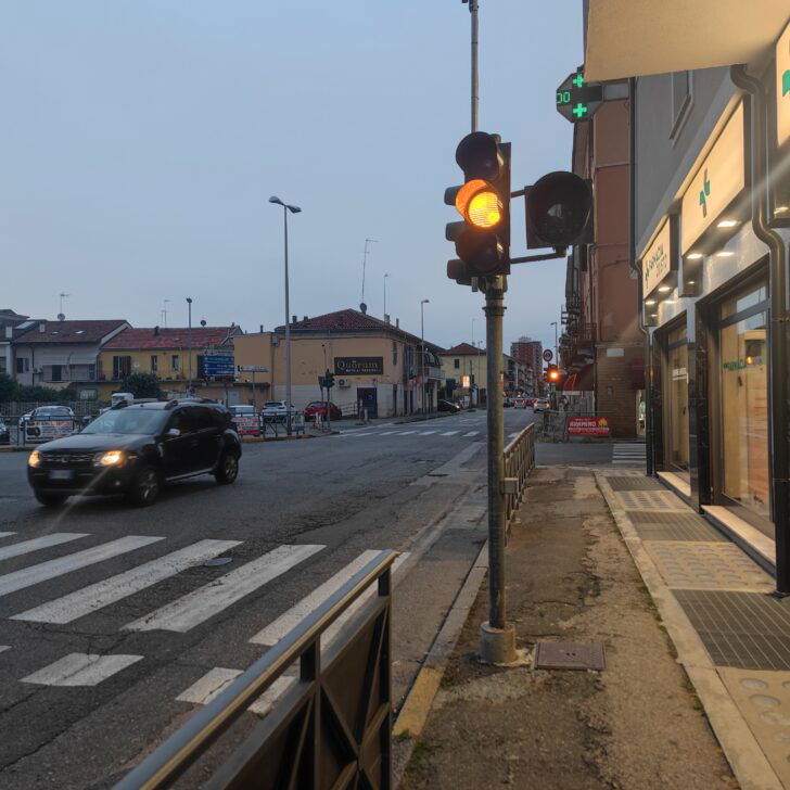 Spento il countdown del semaforo in corso Acqui ad Alessandria: a breve la decisione sull’intervento