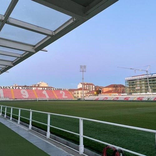 Fumogeni, petardi e bombe carta durante il derby: Fc Alessandria punita con una gara a porte chiuse