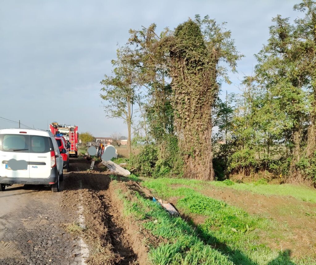 Autocisterna rovesciata Borgoratto