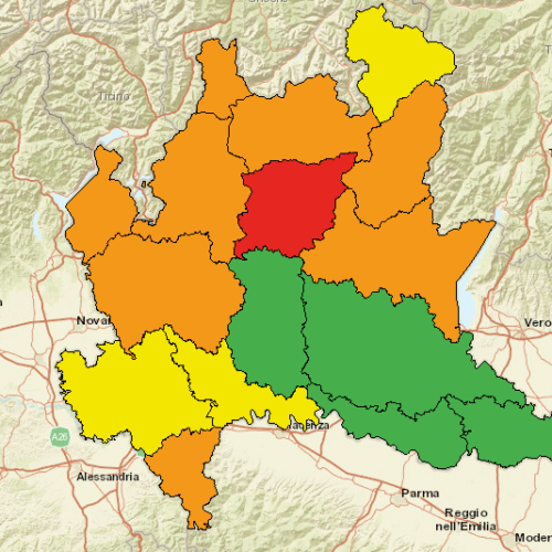 Maltempo: allerta rossa a Milano e in Lombardia, attesi temporali intensi