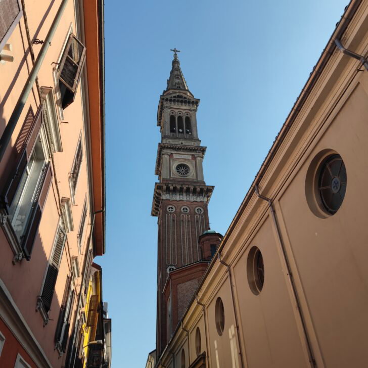 Nuove luci per il campanile della Cattedrale di Alessandria grazie alla Fondazione Cral