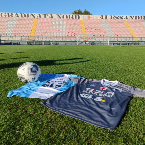 Fc Alessandria: le nuove maglie tra passato e presente. La seconda è biancazzurra, come 112 anni fa