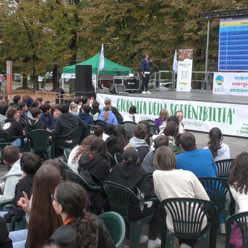 500 studenti alla Giornata della Sostenibilità promossa da Amag: “Raccolta differenziata? Un gioco da ragazzi”