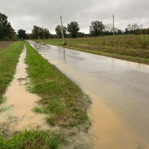 “Fossi pieni a fianco di via Giardinetto”: la segnalazione di un cittadino