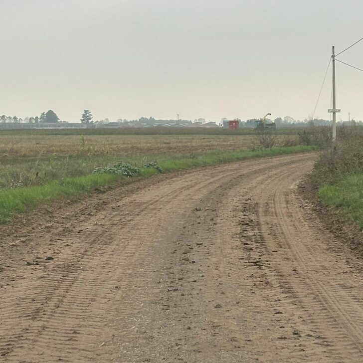 Ancora fango e terra sulle strade attorno a San Michele