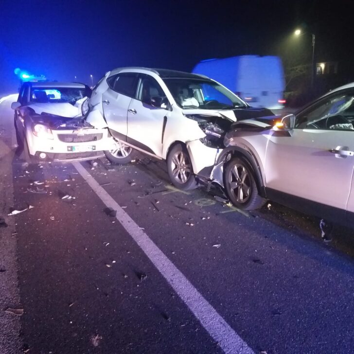 Scontro tra tre auto lungo la provinciale a Gavonata di Cassine