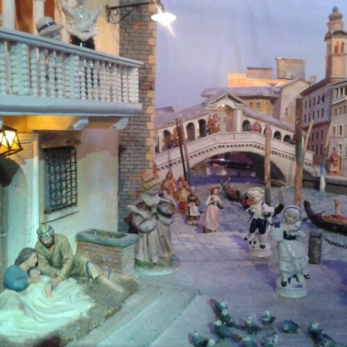 Più di duecento diorami sotto il tetto di fienile: il museo del presepe è a Salerano