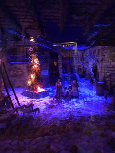 Più di duecento diorami sotto il tetto di fienile: il museo del presepe è a Salerano