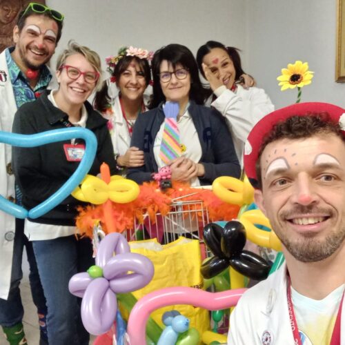 Sorrisi e allegria: i Clown Marameo portano gioia all’Istituto della Divina Provvidenza