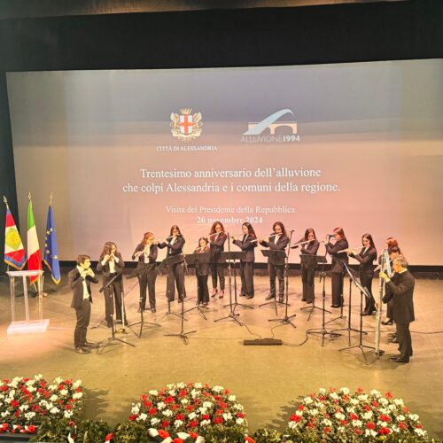 Mattarella sul palco del Teatro Alessandrino: la diretta (LIVE)