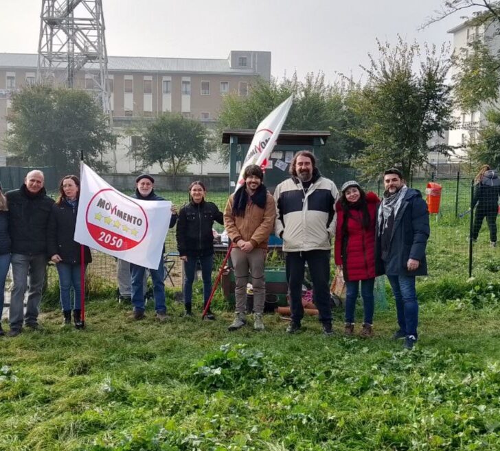 M5S pianta 5 nuovi alberi per ricordare le vittime della strada