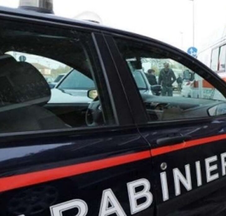 Truffa dello specchietto nel pavese: identificato e denunciato l’autore