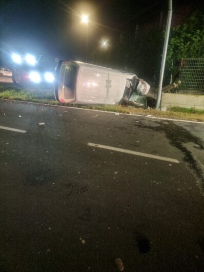 Incidente a Castellazzo tra un’auto e un furgone: una persona ferita