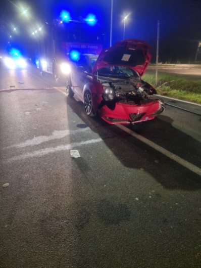 Incidente a Castellazzo tra un’auto e un furgone: una persona ferita