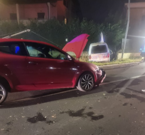 Incidente a Castellazzo tra un’auto e un furgone: una persona ferita