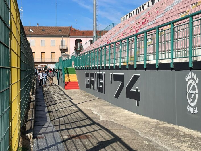 Allo stadio Moccagatta di Alessandria i murales degli Ultras dei Grigi: “È tornato l’entusiasmo”