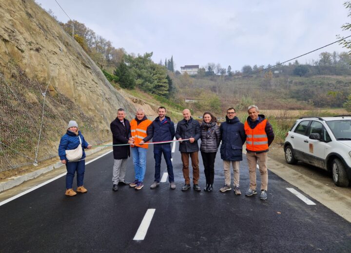 Cinque anni dopo le frane rimosso il senso unico alternato sulla strada 229 a Bistagno