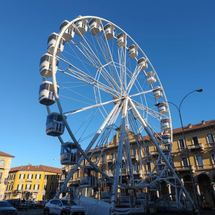 Ruota panoramica in piazza Garibaldi: come cambia la viabilità nei prossimi cinque lunedì