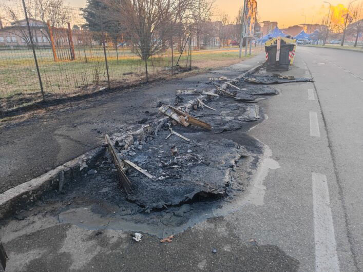 Quattro cassonetti in fiamme in via Bonardi ad Alessandria