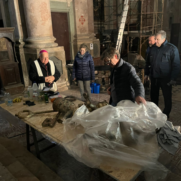 Gli Amici del Po al lavoro per la chiesa di San Pietro a Casale