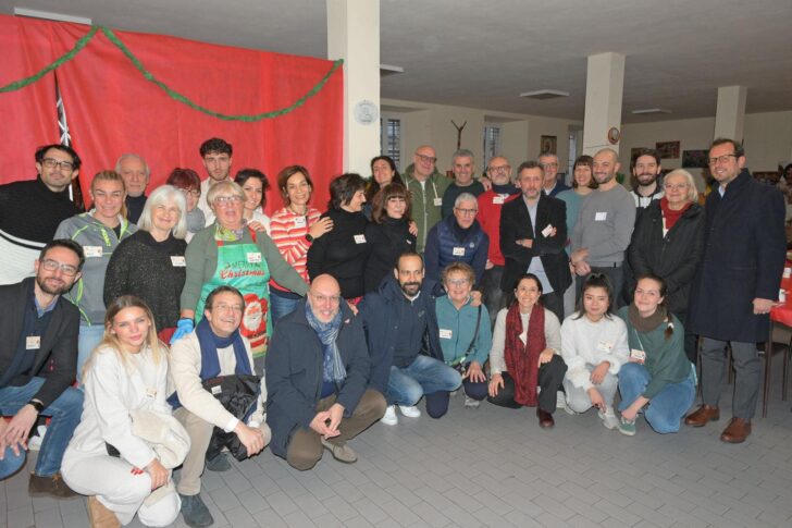 Oltre 500 persone a tavola al pranzo di Natale di Sant’Egidio a Pavia