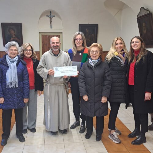 Soroptimist Alessandria dona 1500 euro alla mensa dei poveri di Casa San Francesco