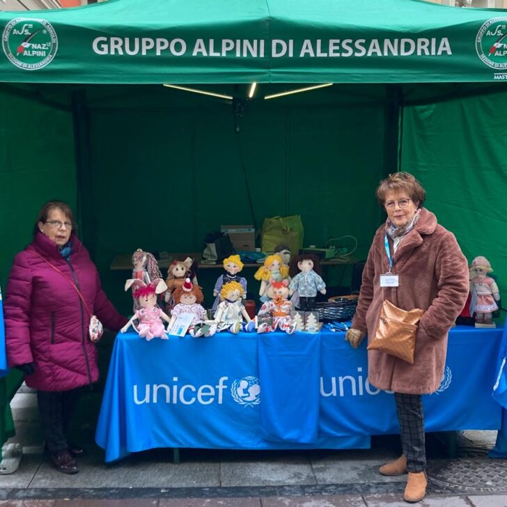 In corso Roma ad Alessandria lo stand con le Pigotte dell’Unicef