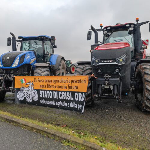 Ad Alessandria via al presidio dei trattori degli Agricoltori Autonomi: “Subito lo stato di crisi”