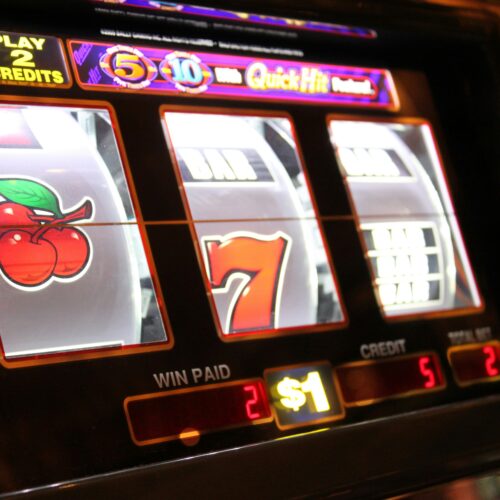 Slot Machine con marchi “Batman” sequestrati: inchiesta partita da Torino