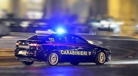 A Novi anziano cade di notte dal letto: i Carabinieri passano dal balcone e lo soccorrono