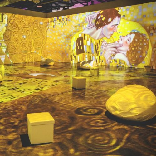 A Torino la mostra immersiva dedicata all’arte ipnotica e rivoluzionaria di Klimt