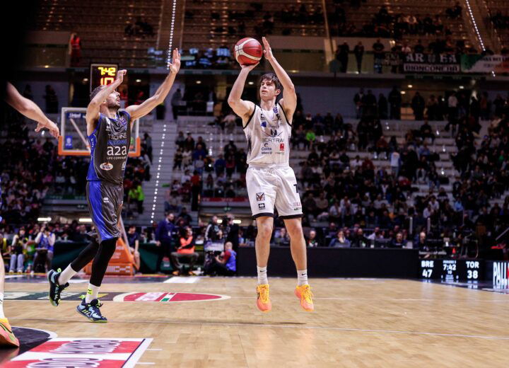 Bertram Derthona: la Final Eight finisce subito. Brescia si impone nel finale