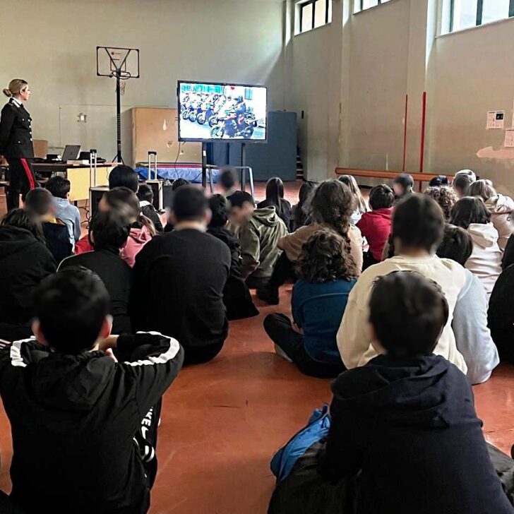 “Cultura della legalità”. I Carabinieri di Alessandria incontrano gli studenti della scuola De Amicis-Manzoni