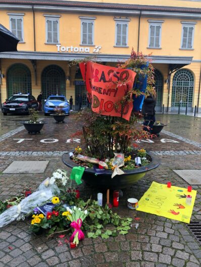 “Tortona non odia”: il presidio per il giovane Ange Jordan, ucciso davanti alla stazione