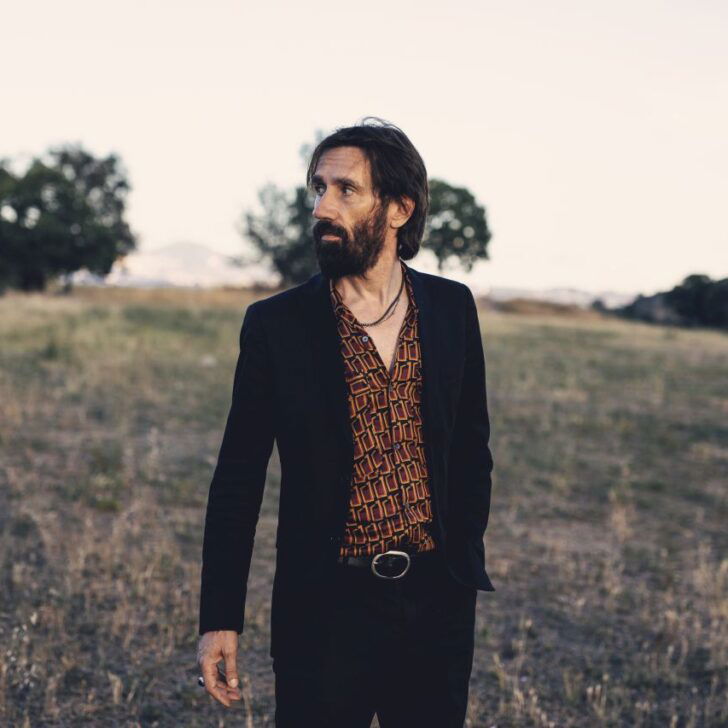 Cristiano Godano torna con il nuovo album “Stammi accanto”