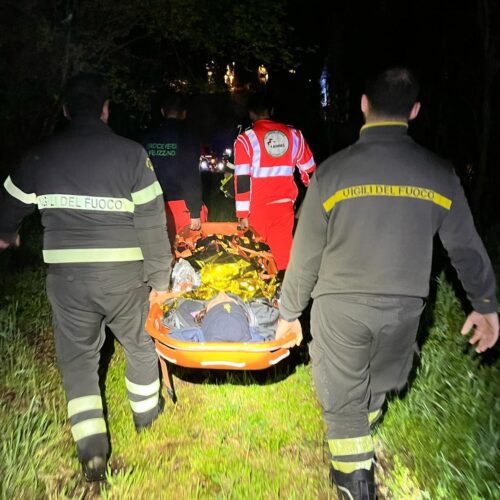 Si allontana da casa e non rientra: giovane ritrovata a mezzanotte dai Vigili del Fuoco