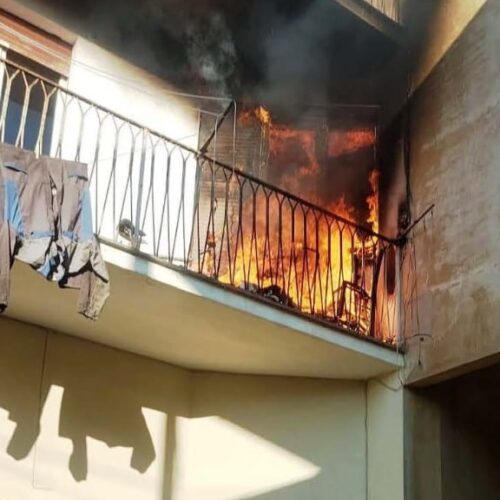 Incendio in una palazzina a Novi: nessuna persona intossicata