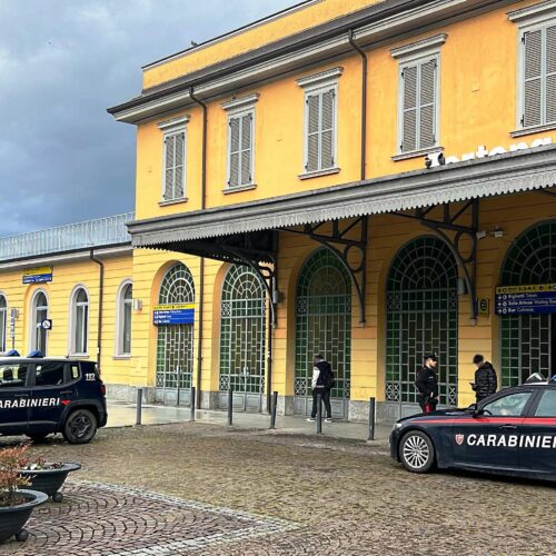 Controlli vicino alla stazione di Tortona: 11 “daspo Willy” e sei denunce