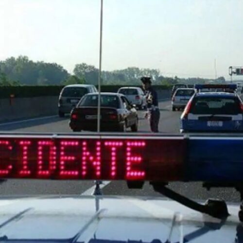 Incidente sulla 494 alle porte di Alessandria: traffico nuovamente normale