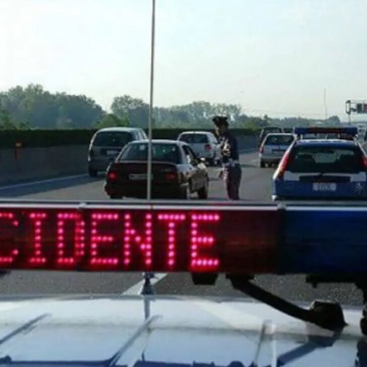 Incidente sulla 494 alle porte di Alessandria: traffico nuovamente normale