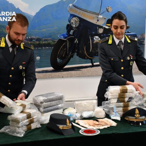 Arrestato imprenditore nel pavese: la Finanza sequestra 24 chili di cocaina e 9 di hashish