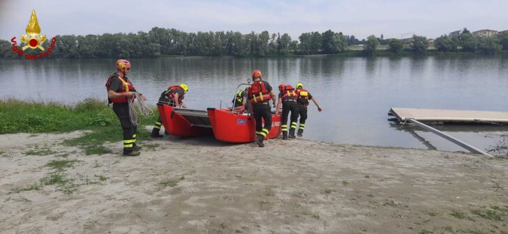 Esercitazione dei Vigili del Fuoco lungo il Po a Casale e Morano