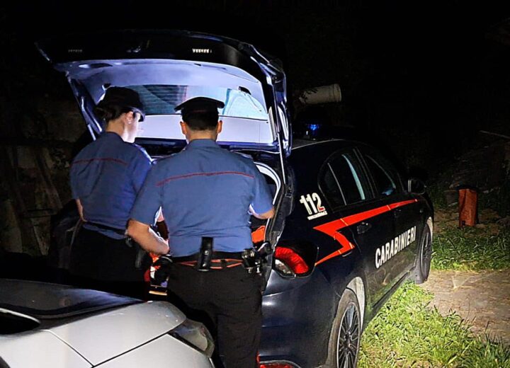 Precipita con un trattore per 30 metri: muore 60enne