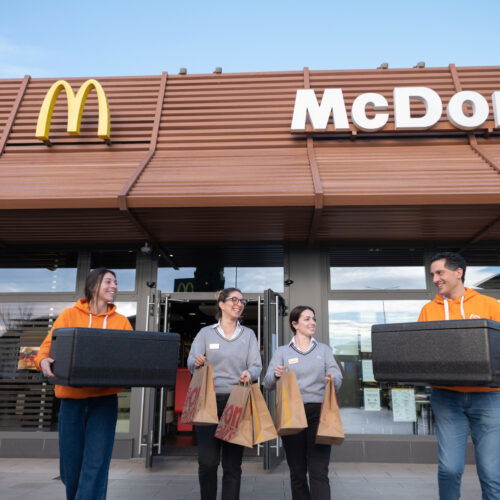 McDonald’s della provincia in aiuto dei poveri: in dono 100 pasti a settimana